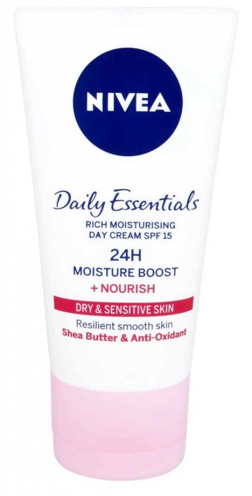 Nivea Face Cream Rich Moisturiser for Dry & Sensitive Skin