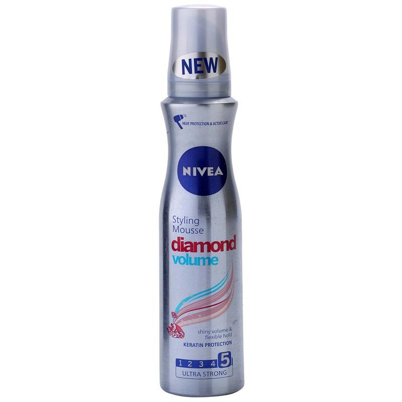 Nivea Diamond Volume penové tužidlo pre objem a lesk 