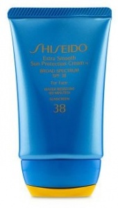 Shiseido Extra Smooth Sun Protection Lotion for Face & Body SPF 38 PA+++